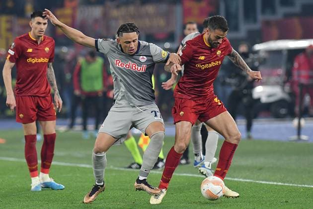 23rd February 2023; Stadio Olimpico, Rome, Italy: Uefa Europa League,AS Roma versus Fc Salzburg; Noah Okafor of Red Bull Salzburg held off by Leonardo Spinazzola of AS Roma  ActionPlus12479560 AllShotLive