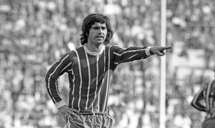 24.03.73 FC Bayern München - VfB Stuttgart Deutschland, München, 24.03.1973, Fussball, Bundesliga, FC Bayern München - VfB Stuttgart (5:1): Gerd Müller (FC Bayern München). *** 24 03 73 FC Bayern Munich VfB Stuttgart Germany, Munich, 24 03 1973, Football, Bundesliga, FC Bayern Munich VfB Stuttgart 5 1 Gerd Müller FC Bayern Munich
