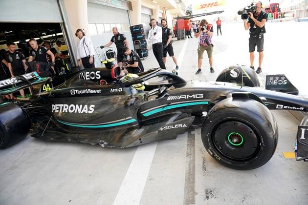 Formula 1 Test Drives in Bahrain 2023 24 02 2023, Bahrain International Circuit, Sakhir, Formula 1 Test Drives in Bahrain 2023 , in picture Lewis Hamilton GBR , Mercedes AMG Petronas Formula One Team nordphotoxGmbHx xBratic nph00250