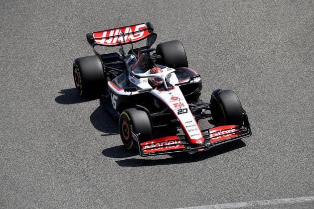 24 02 2023, Bahrain International Circuit, Sakhir, Formula 1 testing in Bahrain 2023 , in picture Kevin Magnussen DNK , Moneygram Haas F1 Team Sakhir Bahrain International Circuit Bahrain  eu-images-506