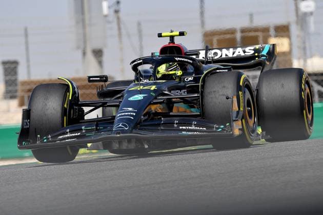 24 02 2023, Bahrain International Circuit, Sakhir, Formula 1 Test Drives in Bahrain 2023 , in picture Lewis Hamilton GBR , Mercedes AMG Petronas Formula One Team Sakhir Bahrain International Circuit Bahrain  eu-images-506
