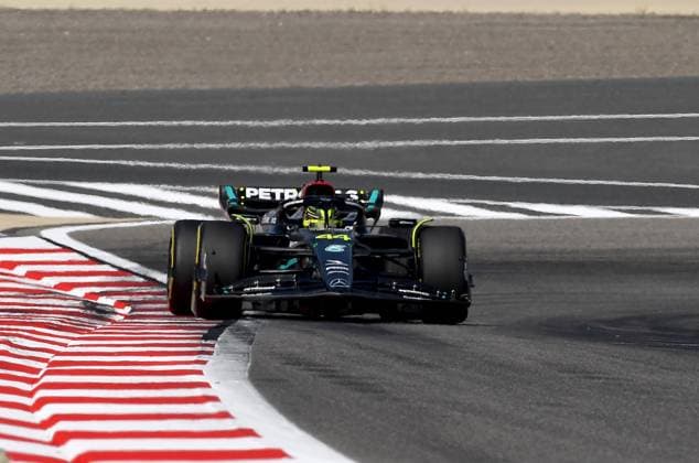 24 02 2023, Bahrain International Circuit, Sakhir, Formula 1 Test Drives in Bahrain 2023 , in picture Lewis Hamilton GBR , Mercedes AMG Petronas Formula One Team Sakhir Bahrain International Circuit Bahrain  eu-images-506