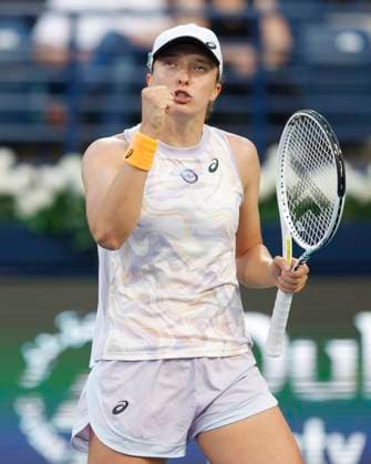 Iga Swiatek makes fist and cheer, cheer, joy, emotion Tennis Dubai Tennis Championships 2023 WTA Dubai Duty Free Tennis Stadium Dubai United Arab Emirates 24 February 2023 Copyright: xJuergenxHasenkopfx