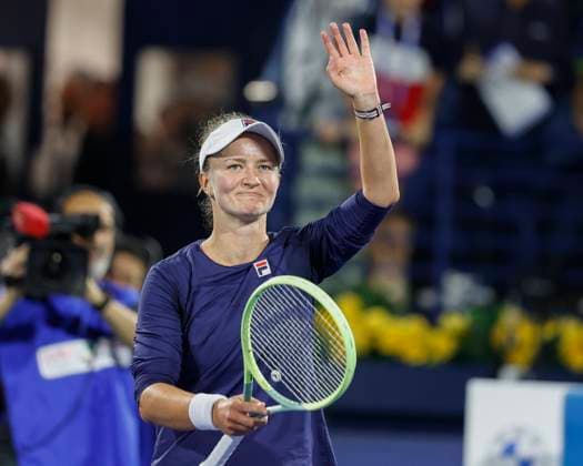 Barbora Krejcikova waves and thanks spectators, fans after victory Tennis Dubai Tennis Championships 2023 WTA Dubai Duty Free Tennis Stadium Dubai United Arab Emirates 24 February 2023 Copyright: xJuergenxHasenkopfx