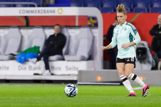 Soccer women international match Germany Sweden on 21 02 2023 in the Schauinsland Reisen Arena in Duisburg Linda Dallmann Germany