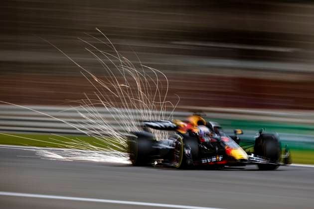 01 VERSTAPPEN Max (nld), Red Bull Racing RB19, action during the Formula 1 Aramco pre-season testing 2023 of the 2023 FIA Formula One World Championship, WM, Weltmeisterschaft from February 23 to 25, 2023 on the Bahrain International Circuit, in Sakhir, Bahrain - FORMULE 1 : Tests de pre saison - Bahrein - 24 02 2023 DPPI Panoramic  00123001__R3_6226