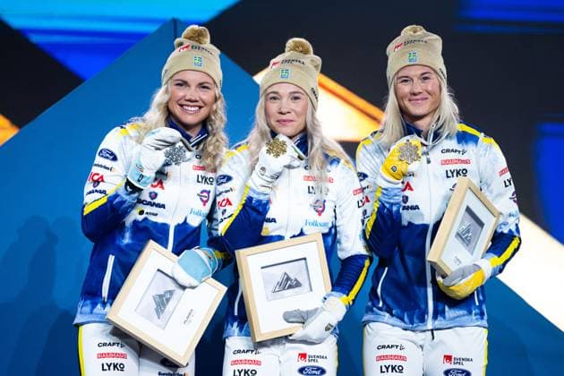 230224 Silver medalist Emma Ribom, gold medalist Jonna Sundling and bronze medalist Maja Dahlqvist pose for a portrait at the Medal ceremony for the women?s cross country skiing sprint of the FIS Nordic Ski World Championships on February 24, 2023 in Kranjska Gora Photo Petter Arvidson BILDBYRAN code PA PA0519 skiing cross country skiing cross country ski world championships 2023 fis nordic ski world championships bbeng fis nordic world ski championships wm ski wm medal ceremony medal ceremony,  Copyright: PETTERxARVIDSON BB230224PA174