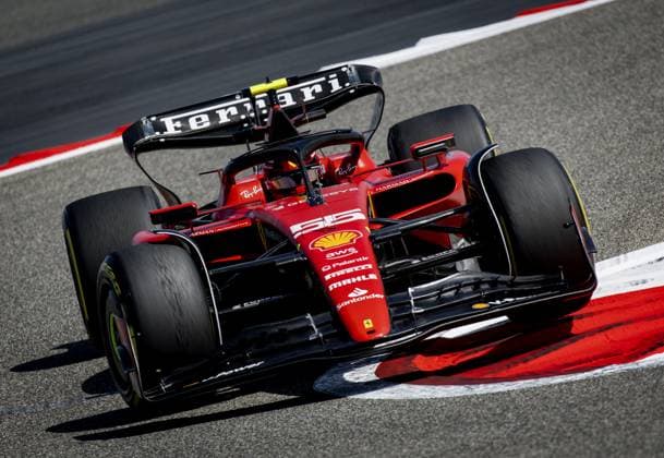 BAHRAIN - Carlos Sainz (Ferrari) during the second day of testing at the Bahrain International Circuit ahead of the start of the Formula 1 season. ANP SEM VAN DER WAL netherlands out - belgium out BAHREIN xVIxxIVx 463506308 originalFilename: 0203552528st.jpg