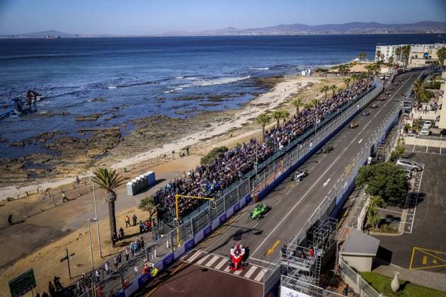 Sport Themen der Woche KW08 23 FENESTRAZ Sacha (fra), Nissan Formula E Team, Spark-Nissan, Nissan e-4ORCE 04, action during the 2023 Cape Town ePrix, 4th meeting of the 2022-23 ABB FIA Formula E World Championship, WM, Weltmeisterschaft on the Cape Town Street Circuit from February 23 to 25, in Cape Town, South Africa - AUTO - 2023 FORMULA E CAPE TOWN ePRIX DPPI Panoramic  03423004078320342300407832