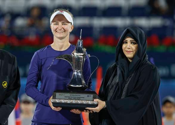 Sheikha Latifa hands over the trophy to the winner Barbora Krejcikova, Final, Final Dubai Tennis Championships 2023 WTA Dubai Duty Free Tennis Stadium Dubai United Arab Emirates 25 February 2023 Copyright: xJuergenxHasenkopfx