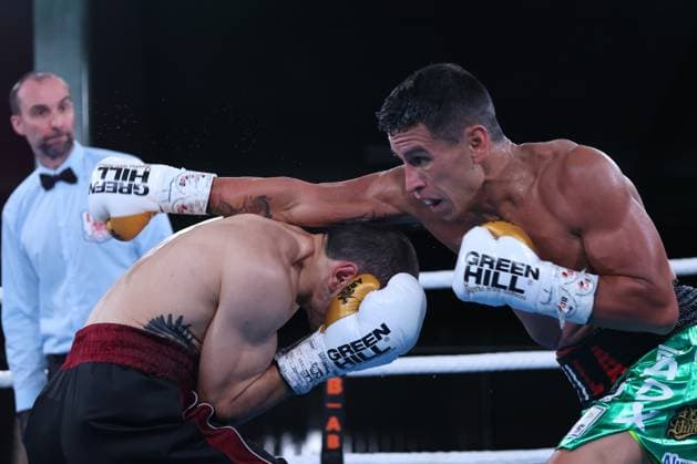 Sport Themen der Woche KW08 Sport Bilder des Tages Boxen: Agon Fightnight, Berlin, 25.02.2023 IBF Intercontinental Alejandro Davila (MEX) - Haro Matevosyan (GER) Berlin Germany *** Boxing Agon Fightnight, Berlin, 25 02 2023 IBF Intercontinental Alejandro Davila MEX Haro Matevosyan GER Berlin Germany
