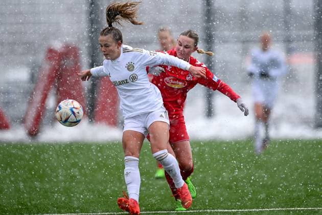 v li Laura Gloning FCB, 17 Charlotta Imping Cologne, 18 in duel, duel, tackle, dynamic, action, action, 26 02 2023, Munich Germany , Football,2 Women Bundesliga, FC Bayern Munich II 1 FC Cologne II, DFB DFL REGULATIONS PROHIBIT ANY USE OF PHOTOGRAPHS AS IMAGE SEQUENCES AND OR QUASI VIDEO xslx