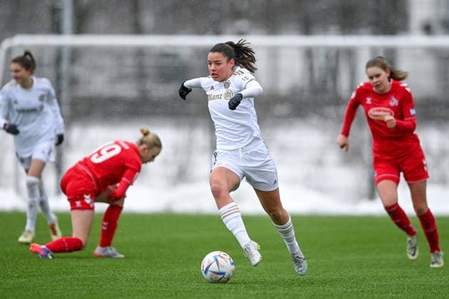 Carla Schwarz FCB, 2 on the ball, 26 02 2023, Munich Germany , Football,2 Women Bundesliga, FC Bayern München II 1 FC Köln II, DFB DFL REGULATIONS PROHIBIT ANY USE OF PHOTOGRAPHS AS IMAGE SEQUENCES AND OR QUASI VIDEO xslx