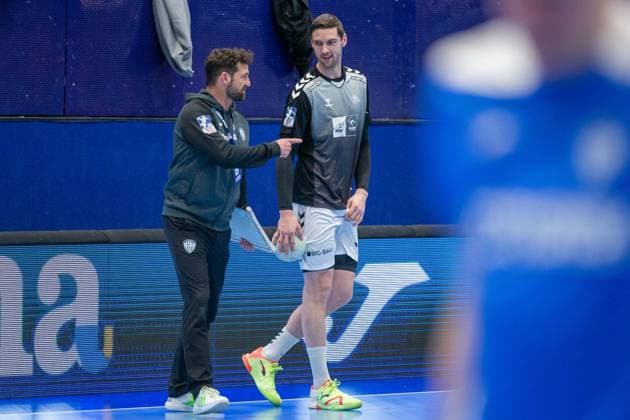 v l Florian Kehrmann TBV Lemgo Lippe, Coach , Hendrik Pekeler THW Kiel, 61 GER, TBV Lemgo Lippe vs THW Kiel, Handball, 1 Bundesliga, 21 Matchday, Season 2022 2023, 26 02 2023 Lemgo Copyright: xEibner-Pressefotox xJanxStrohdiekx EP_EER