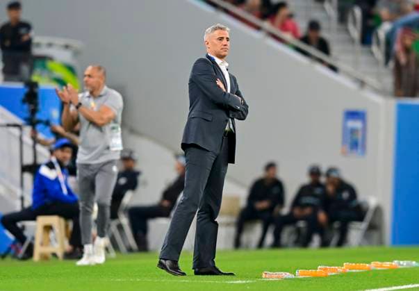 Fußball, AFC Champions League, Al Duhal SC - Al-Hilal Riad Al Hilal Saudi FC v Al Duhal SC - AFC Champions League 2022 Head coach of Qatars Al Duhal SC, Hernan Crespo during the AFC Champions League 2022 semi-finals match between Al Hilal Saudi FC and Al Duhal SC at Al Thumama Stadium in Doha, Qatar on 26 February 2023. Al Hilal Saudi FC won 7-0 DOHA Qatar  Copyright: xNoushadxThekkayilx originalFilename:varittyakkal-afcchamp230226_npotz.jpg