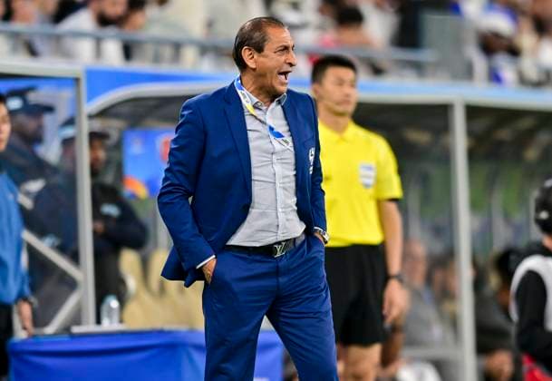 Fußball, AFC Champions League, Al Duhal SC - Al-Hilal Riad Al Hilal Saudi FC v Al Duhal SC - AFC Champions League 2022 Head coach of Saudi Arabias Al Hilal Saudi FC, Ramon Diaz during the AFC Champions League 2022 semi-finals match between Al Hilal Saudi FC and Al Duhal SC at Al Thumama Stadium in Doha, Qatar on 26 February 2023. Al Hilal Saudi FC won 7-0 DOHA Qatar  Copyright: xNoushadxThekkayilx originalFilename:varittyakkal-afcchamp230226_np1eg.jpg