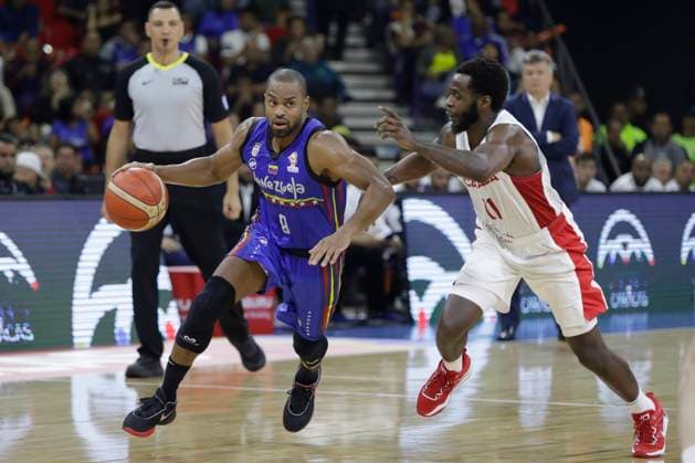 Basketball, WM Quali, Venezuela - Kanada February 26, 2023, Caracas, Caracas Venezuela, Venezuela: CARACAS, VENEZUELA - FEBRUARY 26: Cubillan of Venezuela competes for the ball with Kenny Chery of Canada during the FIBA Ã¢â‚¬¹Ã¢â‚¬¹Basketball World Cup 2023 Americas Qualifiers basketball game, Poliedro de Caracas, in Caracas, Venezuela, on February 26 of 2023. Caracas Venezuela - ZUMAp175 20230226_zsa_p175_056 Copyright: xPedroxRancesxMatteyx
