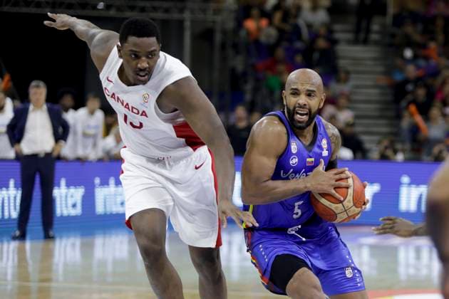 February 26, 2023, Caracas, Caracas Venezuela, Venezuela: CARACAS, VENEZUELA - FEBRUARY 26: Gregory Vargas of Venezuela competes for the ball with Kalif Young of Canada during the FIBA Ã¢â‚¬¹Ã¢â‚¬¹Basketball World Cup 2023 Americas Qualifiers basketball game, Poliedro de Caracas, in Caracas, Venezuela, on February 26 February 2023. Caracas Venezuela - ZUMAp175 20230226_zsa_p175_033 Copyright: xPedroxRancesxMatteyx