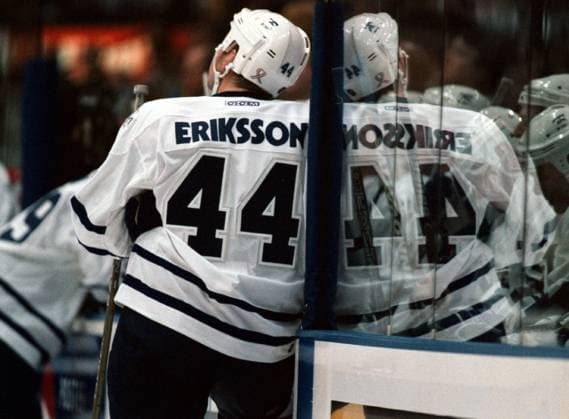 ARKIV -011003 Anders Eriksson, Ishockeyspelare i NHL, Eishockey Herren, USA laget Toronto Maple Leafs CANADA x76003x *** ARCHIVE 011003 Anders Eriksson, Ice hockey, Eishockey player in the NHL team Toronto Maple Leafs CANADA x76003x  Copyright: xRogerxSchederinx xx *** ARCHIVE 011003 Anders Eriksson, Ice hockey player in the NHL team Toronto Maple Leafs CANADA x76003x ARCHIVE 011003 Anders Eriksson, Ice hockey player in the NHL team Toronto Maple Leafs CANADA x76003x  Copyright xRogerxSchederinx xx,  Copyright: xIMAGO RogerxSchederinx imago images 0203470352