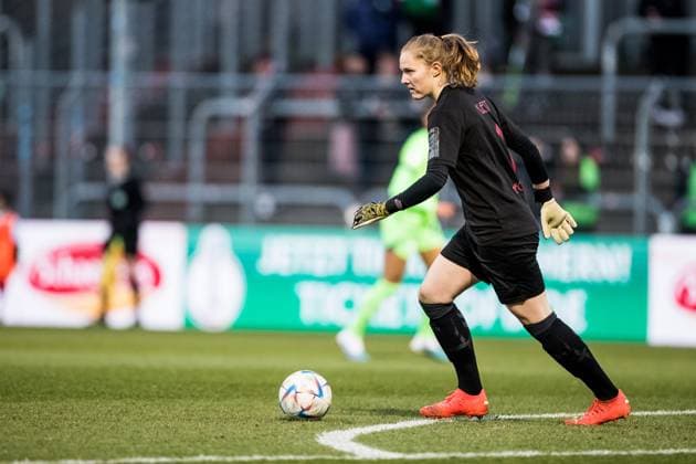 DFB Pokal der Frauen Viertelfinale, 1 FC Koeln VfL Wolfsburg 28 02 2023 Manon Klett 1 FC Koeln, 1 DFB Pokal der Frauen Viertelfinale, 1 FC Koeln VfL Wolfsburg, Koeln, Sportpark Hoehenberg DFB REGULATIONS PROHIBIT ANY USE OF PHOTOGRAPHS AS IMAGE SEQUENCES AND OR QUASI VIDEO Copyright: xBEAUTIFULxSPORTS Wunderlx