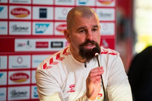 DFB Pokal der Frauen Viertelfinale, 1 FC Koeln VfL Wolfsburg 28 02 2023 Sascha Glass Trainer 1 FC Koeln in the press conference DFB Pokal der Frauen Viertelfinale, 1 FC Koeln VfL Wolfsburg, Koeln, Sportpark Hoehenberg DFB REGULATIONS PROHIBIT ANY USE OF PHOTOGRAPHS AS IMAGE SEQUENCES AND OR QUASI VIDEO Copyright: xBEAUTIFULxSPORTS Wunderlx