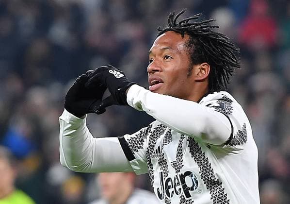 February 28, 2023, Turin: Juventus Juan Cuadrado jubilates after scoring the gol (1-1) during the Italian Serie A soccer match Juventus FC vs Torino FC at the Allianz Stadium in Turin, Italy, 28 february 2023 ANSA ALESSANDRO DI MARCO Serie A: Juventus-Torino  - ZUMAa110 20230228_zaf_a110_025 Copyright: xAlessandroxxxxxxxxDixMarcox