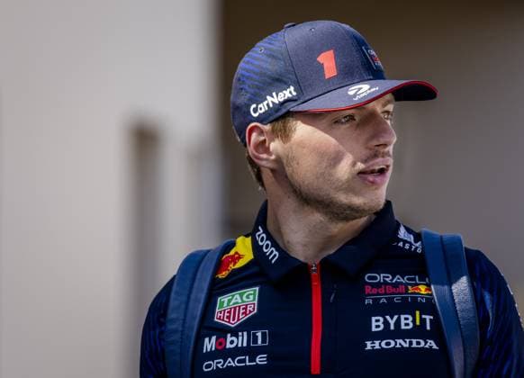 BAHRAIN - Max Verstappen (Red Bull Racing) on arrival at the Bahrain International Circuit in the Sakhir desert area ahead of the Bahrain Grand Prix. ANP SEM VAN DER WAL xVIxANPxSportx xxANPxIVx 463981376 originalFilename: 463981376.jpg