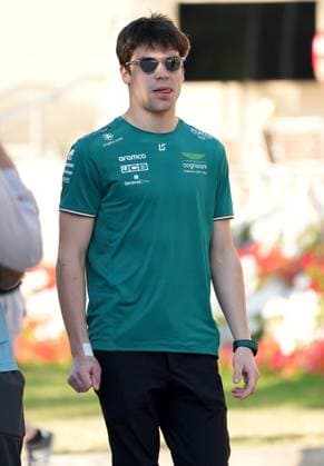 Formula 1 Gulf Air Bahrain Grand Prix 2023 02 03 2023, Bahrain International Circuit, Sakhir, Formula 1 Gulf Air Bahrain Grand Prix 2023 ,in picture Lance Stroll CAN , Aston Martin Aramco Cognizant Formula One Team with plasters on both hands nordphotoxGmbHx xBratic nph00250