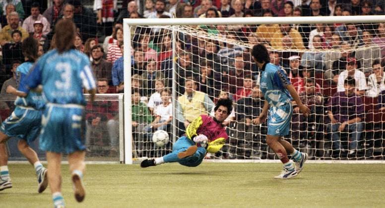 18.01.93 Hallen Masters Stuttgart Deutschland, Stuttgart, 18.01.1993, Fussball, Bundesliga, Hallen Masters Stuttgart: Marc Nicolai Schlecht (Stuttgarter Kickers). *** 18 01 93 Hallen Masters Stuttgart Germany, Stuttgart, 18 01 1993, football, Bundesliga, Hallen Masters Stuttgart Marc Nicolai Schlecht Stuttgarter Kickers