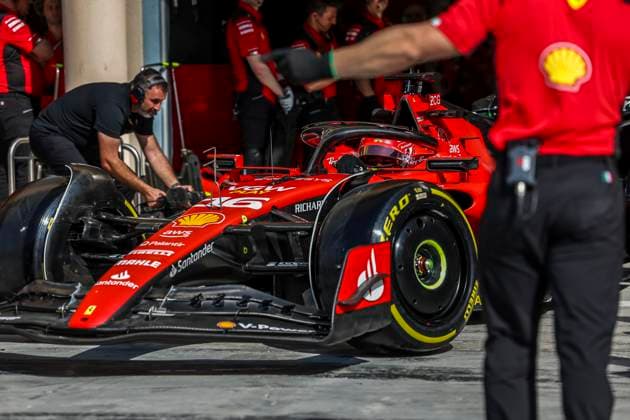 16 LECLERC Charles (mco), Scuderia Ferrari SF-23, action during the Formula 1 Gulf Air Bahrain Grand Prix 2023, 1st round of the 2023 FIA Formula One World Championship, WM, Weltmeisterschaft from March 2 3 to 5, 2023 on the Bahrain International Circuit, in Sakhir, Bahrain - F1 - BAHRAIN GRAND PRIX 2023 DPPI Panoramic  GOOD9184