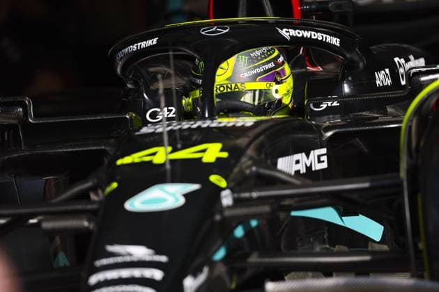 44 HAMILTON Lewis (gbr), Mercedes AMG F1 Team W14, action during the Formula 1 Gulf Air Bahrain Grand Prix 2023, 1st round of the 2023 FIA Formula One World Championship, WM, Weltmeisterschaft from March 2 3 to 5, 2023 on the Bahrain International Circuit, in Sakhir, Bahrain - F1 - BAHRAIN GRAND PRIX 2023 DPPI Panoramic  G0OD8108