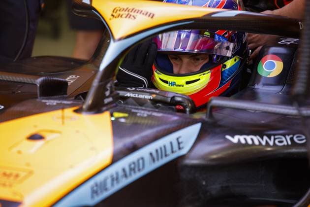 PIASTRI Oscar (aus), McLaren F1 Team MCL60, portrait during the Formula 1 Gulf Air Bahrain Grand Prix 2023, 1st round of the 2023 FIA Formula One World Championship, WM, Weltmeisterschaft from March 2 3 to 5, 2023 on the Bahrain International Circuit, in Sakhir, Bahrain - F1 - BAHRAIN GRAND PRIX 2023 DPPI Panoramic  _R5_8067