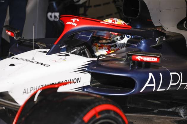 TSUNODA Yuki (jap), Scuderia AlphaTauri AT04, portrait during the Formula 1 Gulf Air Bahrain Grand Prix 2023, 1st round of the 2023 FIA Formula One World Championship, WM, Weltmeisterschaft from March 2 3 to 5, 2023 on the Bahrain International Circuit, in Sakhir, Bahrain - F1 - BAHRAIN GRAND PRIX 2023 DPPI Panoramic  _R5_8127