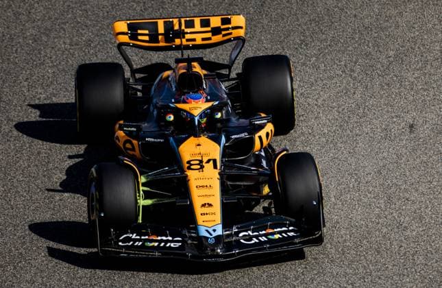 BAHRAIN - Oscar Piastri (McLaren) during the first free practice session at the Bahrain International Circuit in the desert region of Sakhir ahead of the Bahrain Grand Prix. ANP SEM VAN DER WAL F1 Grand Prix of Bahrain - Practice 2023 xVIxANPxSportx xxANPxIVx 464066603 originalFilename: 464066603.jpg