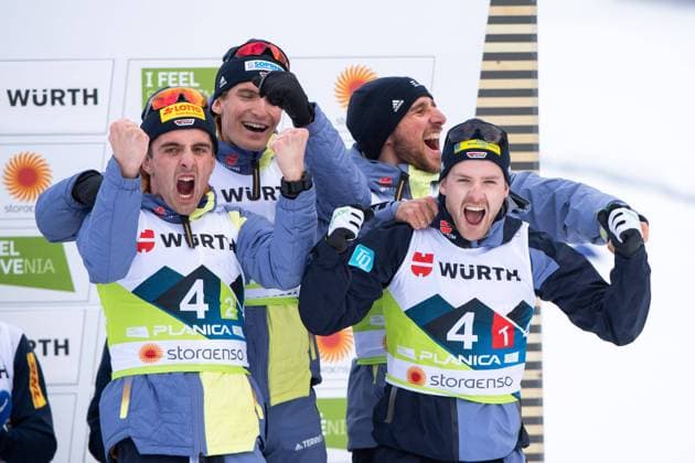 Janosch Brugger (Deutschland), Friedrich Moch (Deutschland), Jonas Dobler (Deutschland), Albert Kuchler (Deutschland) jubeln auf dem Podium ueber Platz 3 und Bronze, SLO, FIS Nordische Ski Weltmeisterschaft Planica 2023, WM Cross Country Langlauf 4x 10 km Staffel Herren, 03.03.2023, Saison 2022 2023 SLO, FIS Nordische Ski Weltmeisterschaft Planica 2023, 03.03.2023, Saison 2022 2023 Planica *** Janosch Brugger Germany , Friedrich Moch Germany , Jonas Dobler Germany , Albert Kuchler Germany cheer on the podium over 3rd place and bronze, SLO, FIS Nordic World Ski Championships Planica 2023, World Cup Cross Country 4x 10 km Relay Men, 03 03 2023, Season 2022 2023 SLO, FIS Nordic World Ski Championships Planica 2023, 03 03 2023, Season 2022 2023 Planica Copyright: xEibner Memmlerx EP_MMR