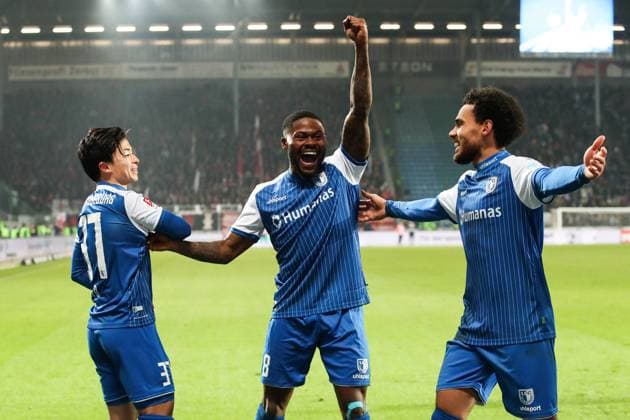 Sport Themen der Woche KW09 Torjubel - Torschütze Tatsuya Ito (1. FC Magdeburg,37) trifft zum 2-0 mit Moritz Broni Kwarteng (1. FC Magdeburg,8) und Herbert Bockhorn (1. FC Magdeburg,7) - 2. Fußball Bundesliga Saison 2022-2023 1. FC Magdeburg vs. 1. FC Kaiserslautern in der MDCC Arena in Magdeburg - Aktion,Fußball,Mann,Männer,Deutschland,03.03.2023 *** Goal celebration scorer Tatsuya Ito 1 FC Magdeburg,37 scores to 2 0 with Moritz Broni Kwarteng 1 FC Magdeburg,8 and Herbert Bockhorn 1 FC Magdeburg,7 2 Football Bundesliga season 2022 2023 1 FC Magdeburg vs 1 FC Kaiserslautern in the MDCC Arena in Magdeburg action,soccer,man,men,Germany,03 03 2023