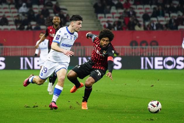 Fußball, OGC Nizza - AJ Auxerre Matthis Abline (AJ Auxerre) - Dante (OGC Nice) FOOTBALL : OGC Nice vs AJ Auxerre - Ligue 1 Ubereats - Nice - 03 03 2023 NorbertScanella Panoramic 