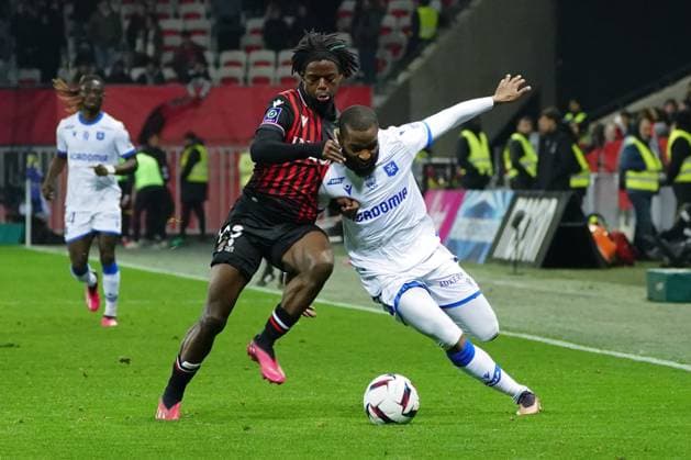 Fußball, OGC Nizza - AJ Auxerre Jordan Lotomba (OGC Nice) - Nuno Da Costa (AJ Auxerre) FOOTBALL : OGC Nice vs AJ Auxerre - Ligue 1 Ubereats - Nice - 03 03 2023 NorbertScanella Panoramic 