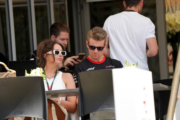 Formula 1 Gulf Air Bahrain Grand Prix 2023 04 03 2023, Bahrain International Circuit, Sakhir, Formula 1 Gulf Air Bahrain Grand Prix 2023 ,in picture Nico Hülkenberg DEU , Moneygram Haas F1 Team with wife Egle Ruskyte nordphotoxGmbHx xBratic nph00250