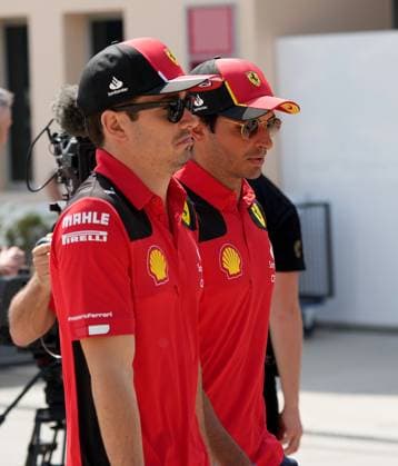 Formula 1 Gulf Air Bahrain Grand Prix 2023 04 03 2023, Bahrain International Circuit, Sakhir, Formula 1 Gulf Air Bahrain Grand Prix 2023 ,in picture Charles Leclerc MCO , Scuderia Ferrari, Carlos Sainz Jr ESP , Scuderia Ferrari nordphotoxGmbHx xBratic nph00250