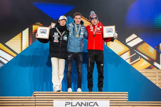 NORDIC SKIING - FIS Nordic WC Planica 2023 KRANJSKA GORA,SLOVENIA,04.MAR.23 - NORDIC SKIING, Ski jumping, Skispringen, Ski, nordisch - FIS Nordic World Ski Championships, large hill, men, medal plaza, award ceremony. Image shows Ryoyu Kobayashi (JPN), Timi Zajc (SLO) and Dawid Kubacki (POL). GEPAxpictures xGintarexKarpaviciute