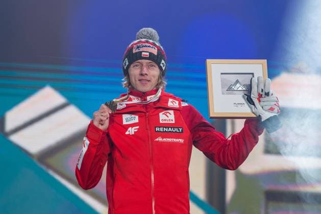 NORDIC SKIING - FIS Nordic WC Planica 2023 KRANJSKA GORA,SLOVENIA,04.MAR.23 - NORDIC SKIING, Ski jumping, Skispringen, Ski, nordisch - FIS Nordic World Ski Championships, large hill, men, medal plaza, award ceremony. Image shows Dawid Kubacki (POL). GEPAxpictures xGintarexKarpaviciute