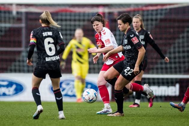 FLYERALARM Women Football Bundesliga, 1 FC Koeln Bayer 04 Leverkusen 05 03 2023 Adriana Achcinska 1 FC Koeln, 9 , Alexandra Emmerling Bayer 04 Leverkusen, 22 FLYERALARM Women Football Bundesliga, 1 FC Koeln Bayer 04 Leverkusen, Koeln, Geissbockheim DFB REGULATIONS PROHIBIT ANY USE OF PHOTOGRAPHS AS IMAGE SEQUENCES AND OR QUASI VIDEO Copyright: xBEAUTIFULxSPORTS Wunderlx