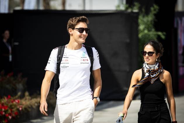 George Russell UK, Mercedes AMG PETRONAS Formula One Team 63 , girlfriend Carmen Montero BHR, Formula 1, Bahrain International, Bahrain 05 03 23 BHR, Formula 1, Bahrain International Circuit, 05 03 23 Sakhir Copyright: xFoto:xEIBNER ThomasxFuesslerx EP_tfr