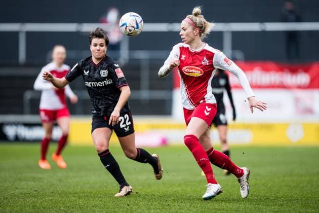FLYERALARM Women Football Bundesliga, 1 FC Koeln Bayer 04 Leverkusen 05 03 2023 Alexandra Emmerling Bayer 04 Leverkusen, 22 , Sharon Beck 1 FC Koeln, 10 FLYERALARM Women Football Bundesliga, 1 FC Koeln Bayer 04 Leverkusen, Koeln, Geissbockheim DFB REGULATIONS PROHIBIT ANY USE OF PHOTOGRAPHS AS IMAGE SEQUENCES AND OR QUASI VIDEO Copyright: xBEAUTIFULxSPORTS Wunderlx