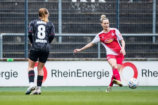 FLYERALARM Women Football Bundesliga, 1 FC Koeln Bayer 04 Leverkusen 05 03 2023 Lisanne Graewe Bayer 04 Leverkusen, 8 , Jana Beuschlein 1 FC Koeln, 23 FLYERALARM Women Football Bundesliga, 1 FC Koeln Bayer 04 Leverkusen, Koeln, Geissbockheim DFB REGULATIONS PROHIBIT ANY USE OF PHOTOGRAPHS AS IMAGE SEQUENCES AND OR QUASI VIDEO Copyright: xBEAUTIFULxSPORTS Wunderlx