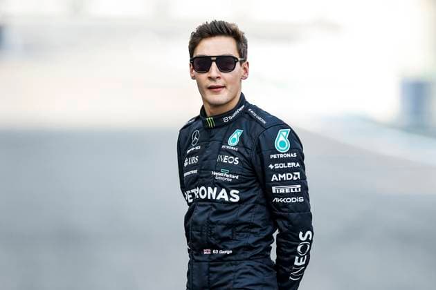 RUSSELL George (gbr), Mercedes AMG F1 Team W14, portrait during the Formula 1 Gulf Air Bahrain Grand Prix 2023, 1st round of the 2023 FIA Formula One World Championship, WM, Weltmeisterschaft from March 2 to 5, 2023 on the Bahrain International Circuit, in Sakhir, Bahrain - F1 - BAHRAIN GRAND PRIX 2023 - RACE DPPI Panoramic  03323001__R3_0297_1