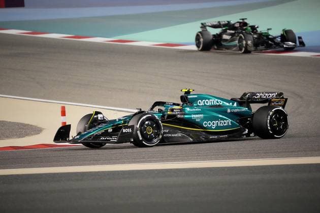 Formula 1 Gulf Air Bahrain Grand Prix 2023 05 03 2023, Bahrain International Circuit, Sakhir, Formula 1 Gulf Air Bahrain Grand Prix 2023 ,in picture Fernando Alonso ESP , Aston Martin Aramco Cognizant Formula One Team, George Russell GBR , Mercedes AMG Petronas Formula One Team nordphotoxGmbHx xBratic nph00250