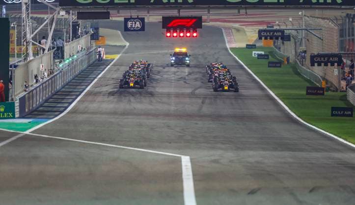 Start, 11 Sergio Perez MEX, Oracle Red Bull Racing , 1 Max Verstappen NLD, Oracle Red Bull Racing , F1 Grand Prix of Bahrain at Bahrain International Circuit on March 5, 2023 in Sakhir, Bahrain Photo by HOCH ZWEI Sakhir Bahrain