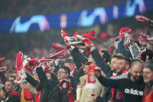 Estadio do Lisboa e Benfica LISBON, PORTUGAL - MARCH 07: Benfica fans celebrate after Rafa Silva of Benifca scores a goal during the UEFA Champions League round of 16 leg two match between SL Benfica and Club Brugge KV at Estadio do Sport Lisboa e Benfica on March 7, 2023 in Lisbon, Portugal. (Photo by Pedro Loureiro SPP) (Sports Press Photo SPP)  Copyright: xSportsxPressxPhotox xSPPx spp-en-SpPrPh-RC3_Benfica_Brugge_07Mar2023_PL-05414